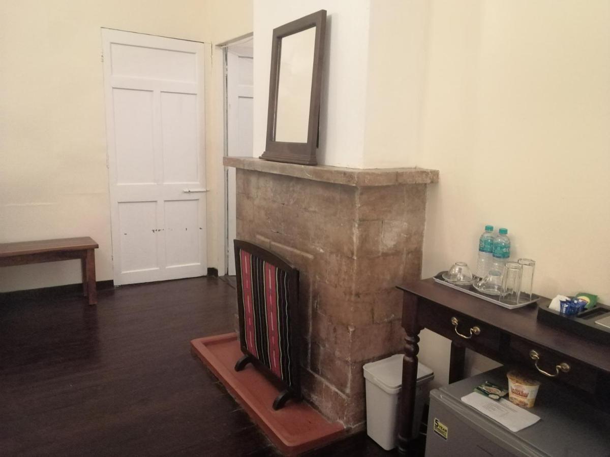 Montevideo Boutique Homestay Shillong Extérieur photo